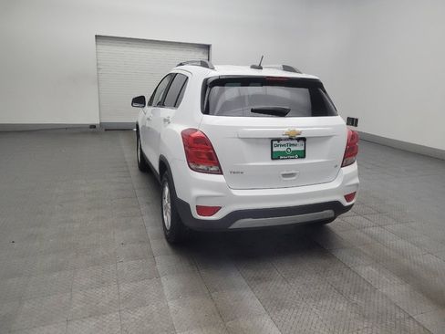 Used 2020 Chevrolet Trax LT w/ LT Convenience Package FWD image 5