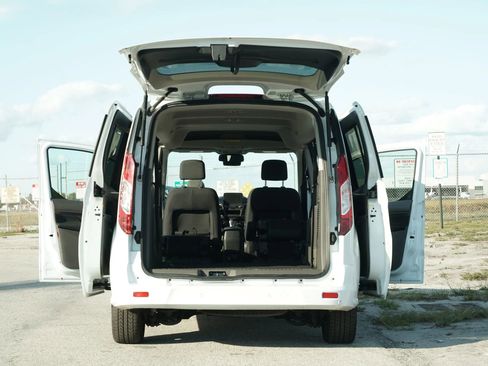 Used 2021 Ford Transit Connect XLT FWD image 9