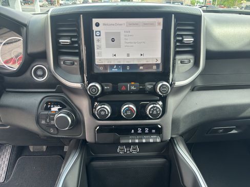 New 2026 RAM 1500 Express AWD/4WD image 12