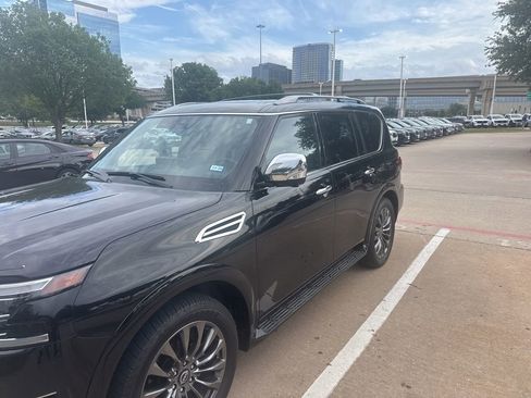 Certified 2024 Nissan Armada Platinum w/ Captain's Chairs Package RWD image 1