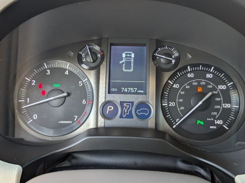 Used 2019 Lexus GX 460 Premium w/ Premium Package AWD/4WD image 20