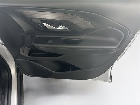 Used 2022 GMC Terrain SLE w/ Elevation Edition image 30