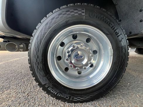 Used 2024 Ford F450 XLT image 11