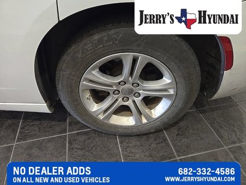 Used 2022 Dodge Charger SXT RWD image 8