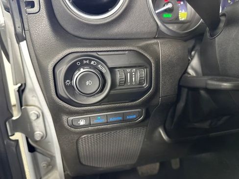 Used 2022 Jeep Wrangler Unlimited Rubicon 4xe w/ Steel Bumper Group image 19