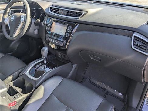 Used 2016 Nissan Rogue SL w/ SL Premium Package image 22