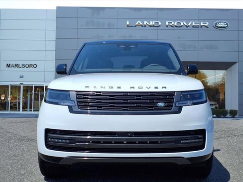 New 2025 Land Rover Range Rover SE image 8