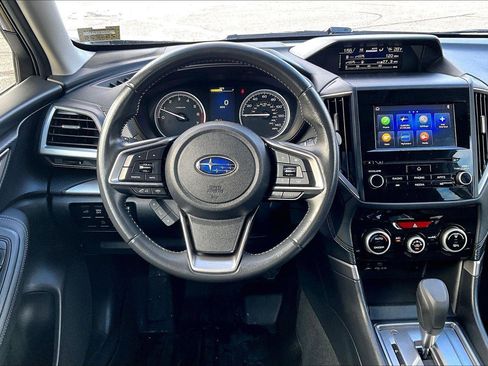 Used 2023 Subaru Forester Premium image 5