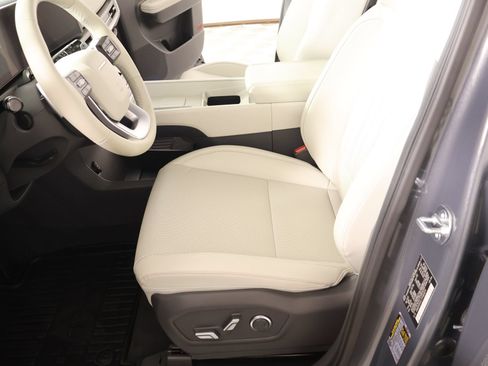 Used 2026 Hyundai Santa Fe SEL AWD/4WD image 11