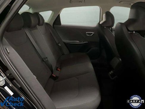Used 2025 Kia K4 LX image 21