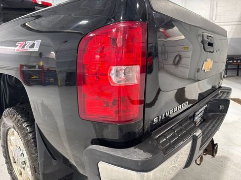Used 2014 Chevrolet Silverado 2500 LTZ w/ LTZ Plus Package AWD/4WD image 53