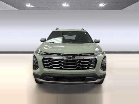 Used 2025 Chevrolet Equinox LT w/ Convenience Package II FWD image 5