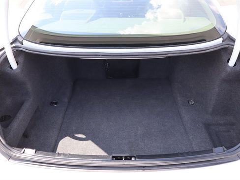 Used 2007 BMW 650i Coupe RWD image 32