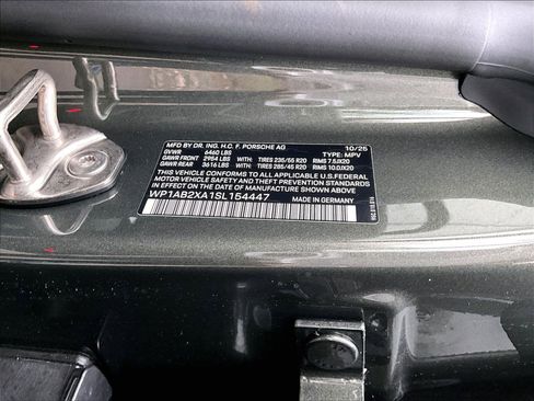 New 2025 Porsche Macan 4S Electric image 15