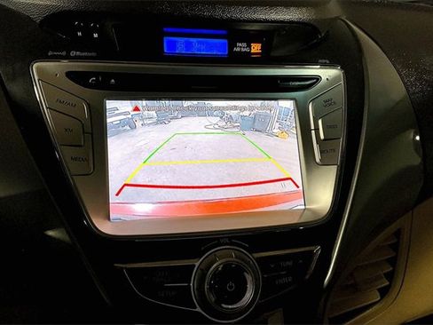 Used 2011 Hyundai Elantra GLS w/ Navigation Pkg 4 image 23