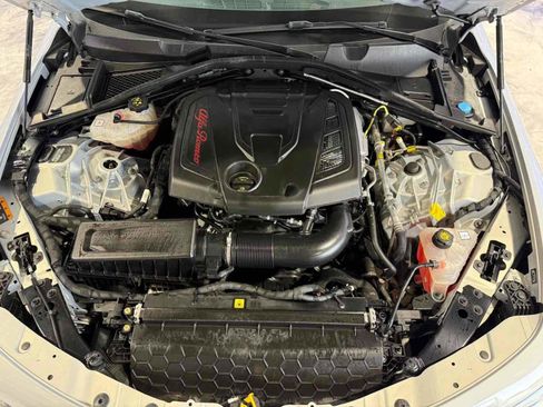 Used 2021 Alfa Romeo Giulia Sprint w/ Sun & Sound Package image 60
