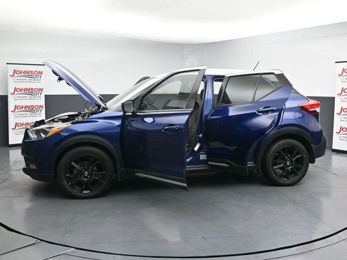 Used 2020 Nissan Kicks SR w/ SR Premium Package FWD image 42
