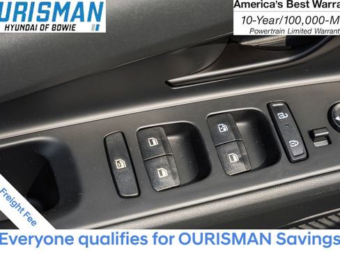 New 2025 Hyundai Elantra SEL image 27