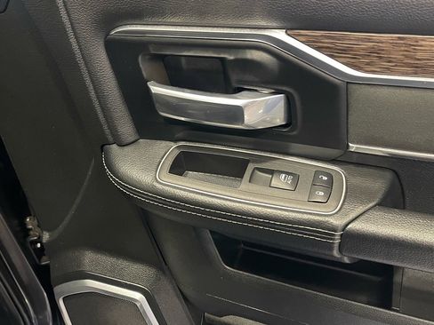 Used 2021 RAM 3500 Laramie image 39