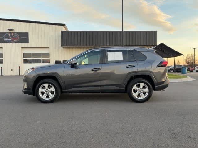 Used 2021 Toyota RAV4 XLE w/ Convenience Package AWD/4WD image 3