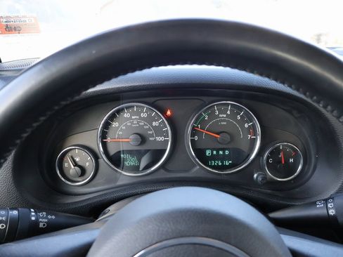 Used 2015 Jeep Wrangler Sport w/ Connectivity Group image 21