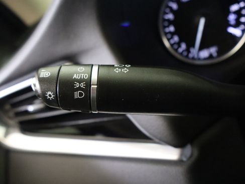 Used 2023 Buick Enclave Avenir w/ Avenir Technology Package image 31