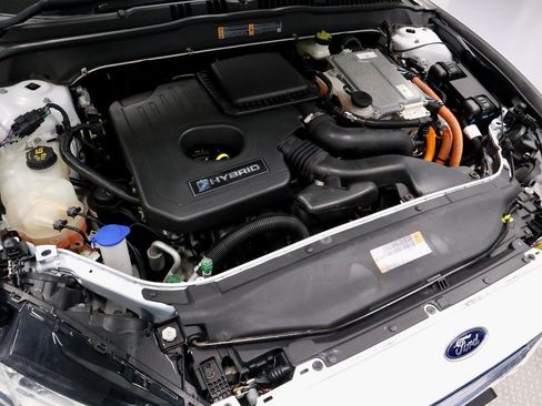 Used 2018 Ford Fusion S image 15