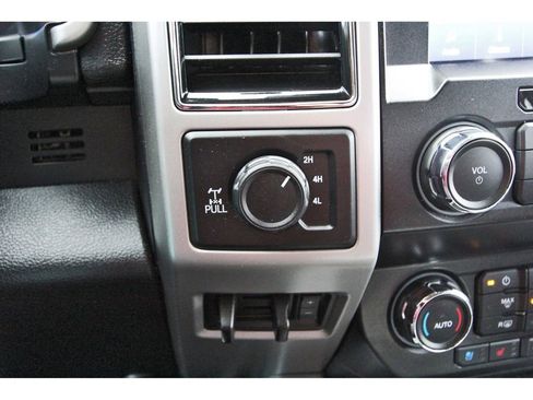 Used 2021 Ford F250 Lariat image 26