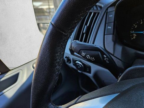 Used 2019 Ford Transit 150 XLT image 17