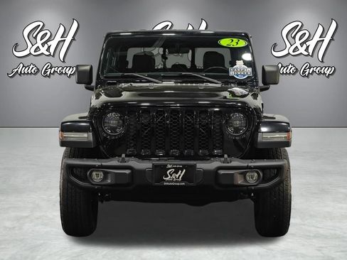 Used 2023 Jeep Gladiator Sport AWD/4WD image 13