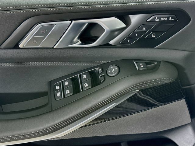 New 2027 BMW X7 xDrive40i w/ M Sport Package AWD/4WD image 18