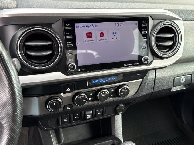 Used 2021 Toyota Tacoma SR5 AWD/4WD image 25