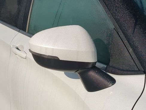 Used 2025 Mitsubishi Outlander ES image 11