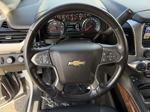 Used 2020 Chevrolet Suburban Premier AWD/4WD image 11
