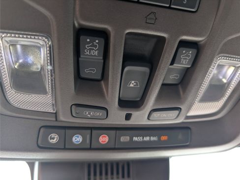 Used 2024 GMC Sierra 1500 Denali w/ Denali Reserve Package AWD/4WD image 17