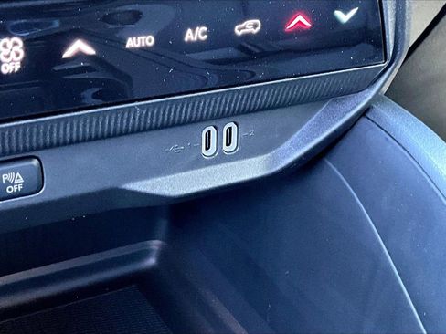 New 2026 Jeep Cherokee Laredo AWD/4WD image 17