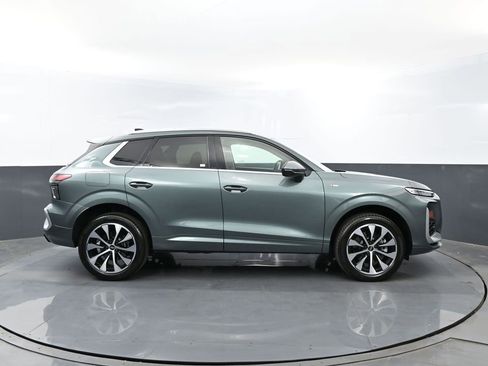 New 2026 Audi Q3 quattro 2.0T AWD/4WD image 4