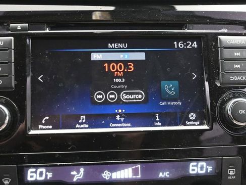 Used 2020 Nissan Rogue Sport SV w/ All-Weather Package image 18