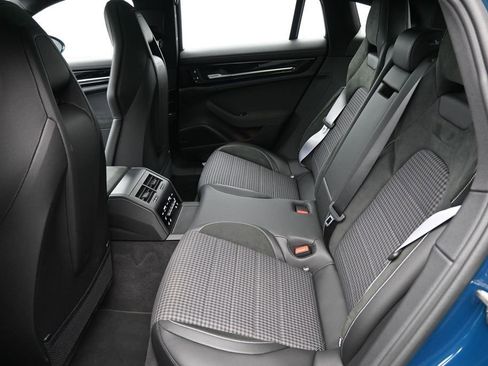 Certified 2026 Porsche Panamera 4 AWD/4WD image 7