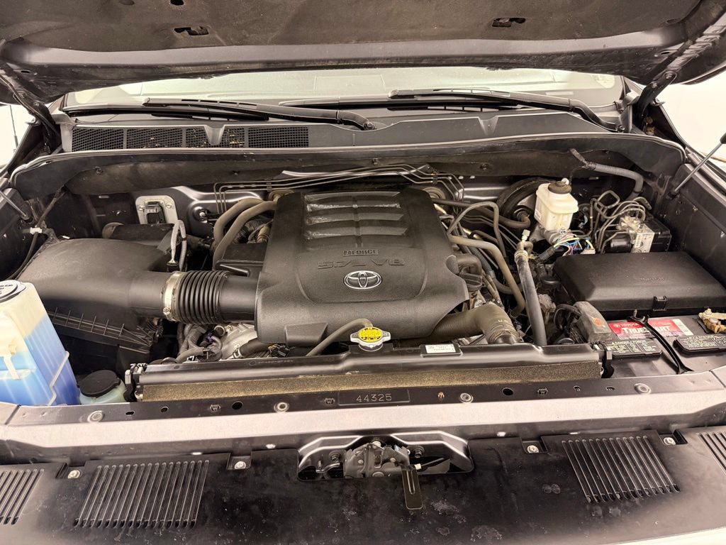 Used 2017 Toyota Tundra SR5 w/ TRD Off Road Package AWD/4WD image 33
