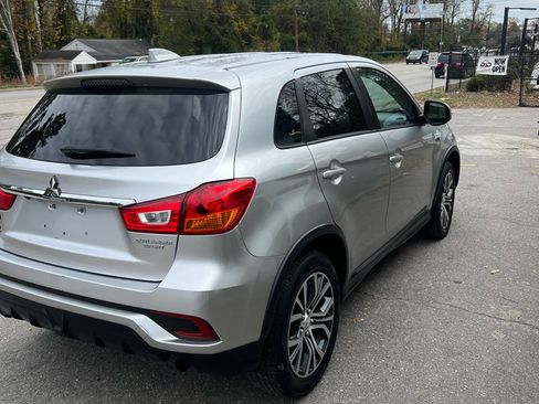 Used 2018 Mitsubishi Outlander Sport ES image 4