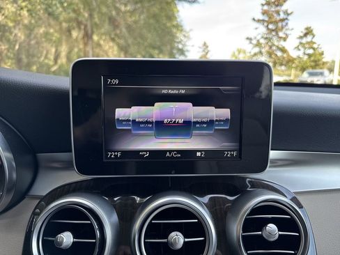 Used 2019 Mercedes-Benz GLC 300 image 20