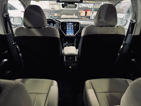 Used 2024 Subaru Ascent Premium w/ Convenience Package image 21