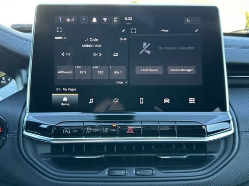 New 2026 Jeep Compass Latitude AWD/4WD image 3
