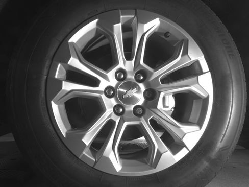 Used 2022 Chevrolet Silverado 1500 LTZ image 11