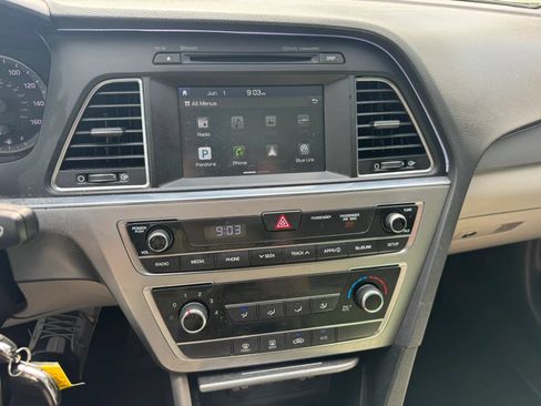 Used 2016 Hyundai Sonata SE FWD image 17