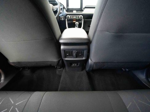 Used 2025 Toyota RAV4 XLE image 22
