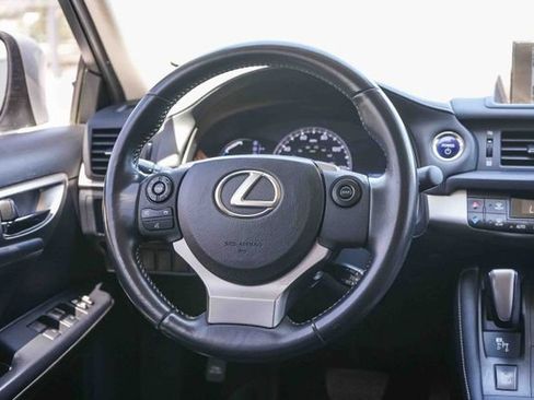Used 2014 Lexus CT 200h FWD image 20