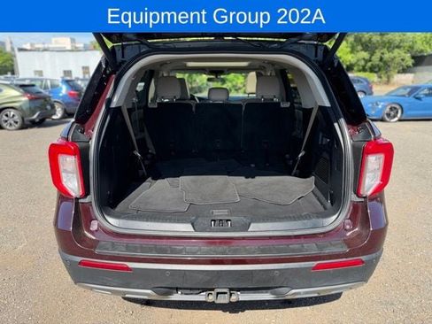 Used 2023 Ford Explorer XLT w/ Equipment Group 202A AWD/4WD image 12