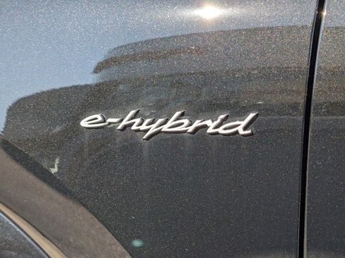 New 2026 Porsche Cayenne S image 33